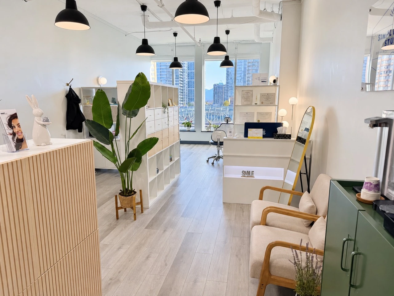 The reception and waiting area at Simply Smile Studio